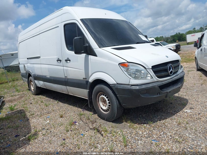 2012 Mercedes Benz Sprinter 2500 VIN WD3PE8CB0C5688417 COPART salvage auction — Front End, Clear (Mississippi), sold $225 on 2025-06-06 (photo 1)