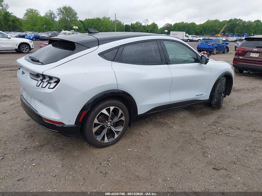 2022 Ford Mustang mach-e VIN 3FMTK3SUXNMA56889 IAAI salvage auction — EXTERIOR BURN, Salvage (Virginia), sold $9,700 on 2026-07-06 (photo 4)