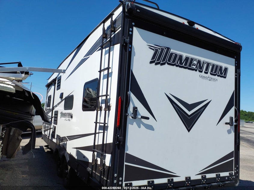 2020 Grandesign All models VIN 573TM2723L5504028 IAAI salvage auction — ROOF, Salvage Title, sold $1,700 on 2026-07-14 (photo 3)