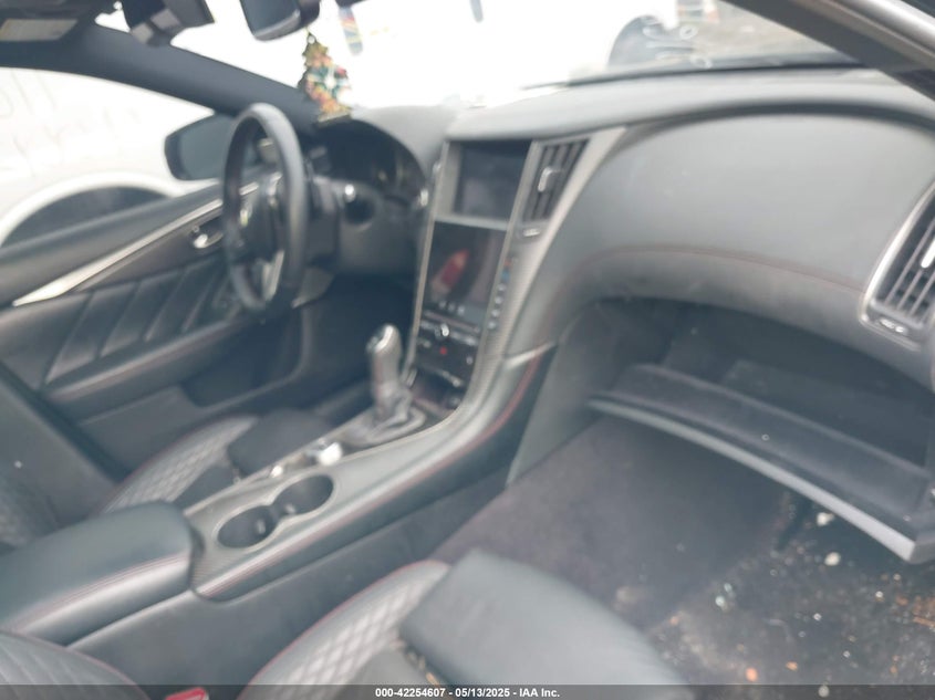 2021 Infiniti Q50 VIN JN1FV7DR6MM880572 IAAI salvage auction — LEFT & RIGHT, Salvage Title, sold $1,050 on 2026-07-21 (photo 5)