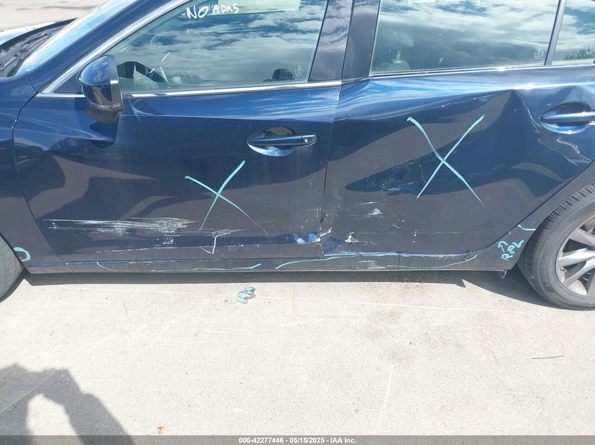 2018 Mazda Mazda6 VIN JM1GL1UM2J1332302 IAAI salvage auction — SIDE, Salvage Title, sold $2,850 on 2026-07-09 (photo 6)