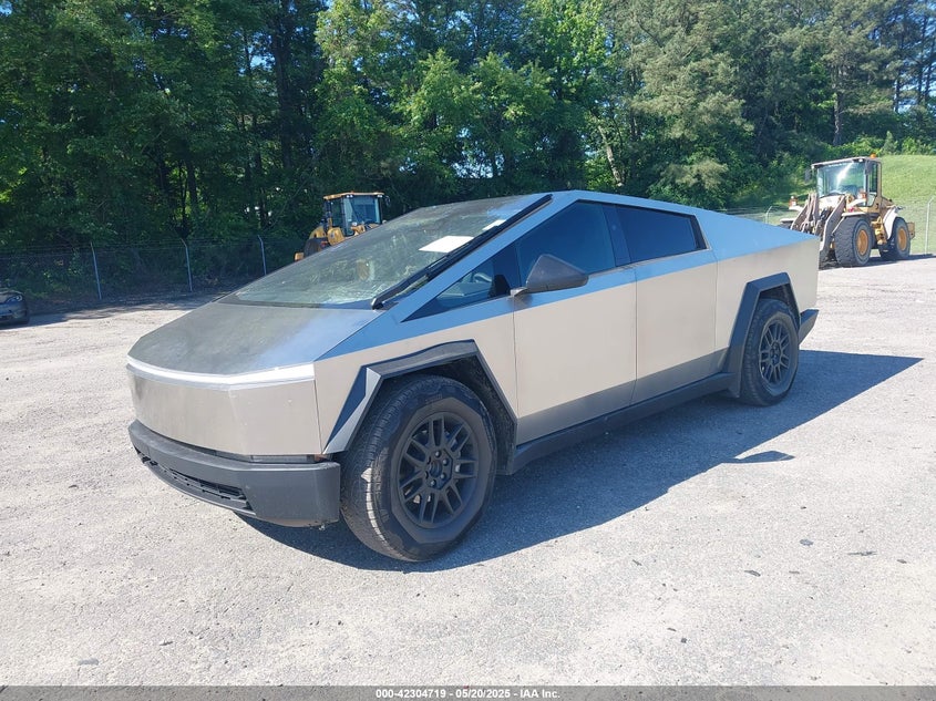2025 Tesla Cybertruck VIN 7G2CEHED6SA066009 IAAI salvage auction — FRONT END, Original (West Virginia), sold $36,250 on 2026-07-31 (photo 2)