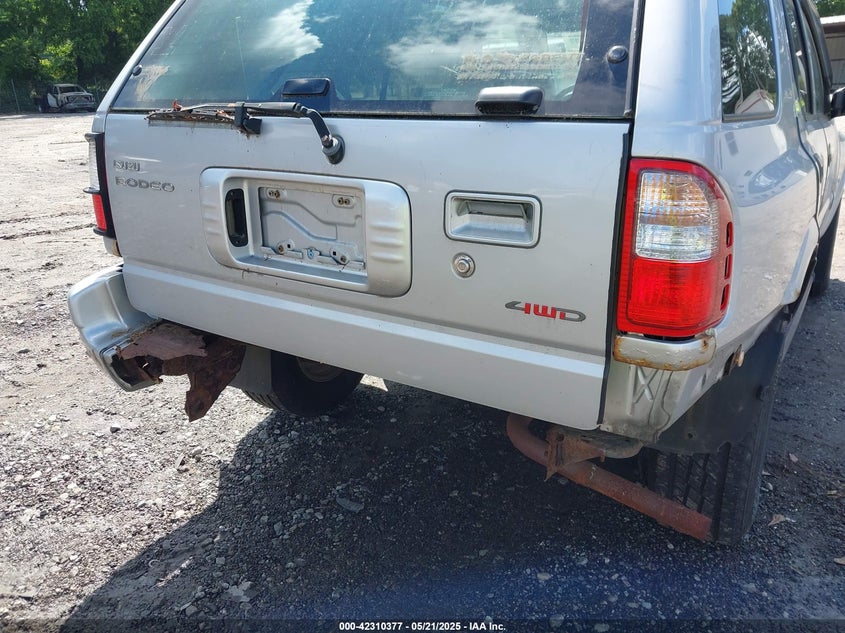 2001 Isuzu Rodeo VIN 4S2DM58W214332354 IAAI salvage auction — REAR END, Bill Of Sale (Georgia), sold $275 on 2026-07-10 (photo 6)