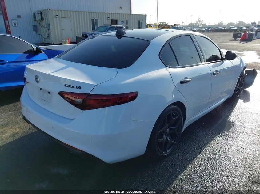 2022 Alfa romeo Giulia VIN ZARFAMBN9N7660565 IAAI salvage auction — FRONT END, Salvage Title, sold $1,300 on 2026-09-17 (photo 4)