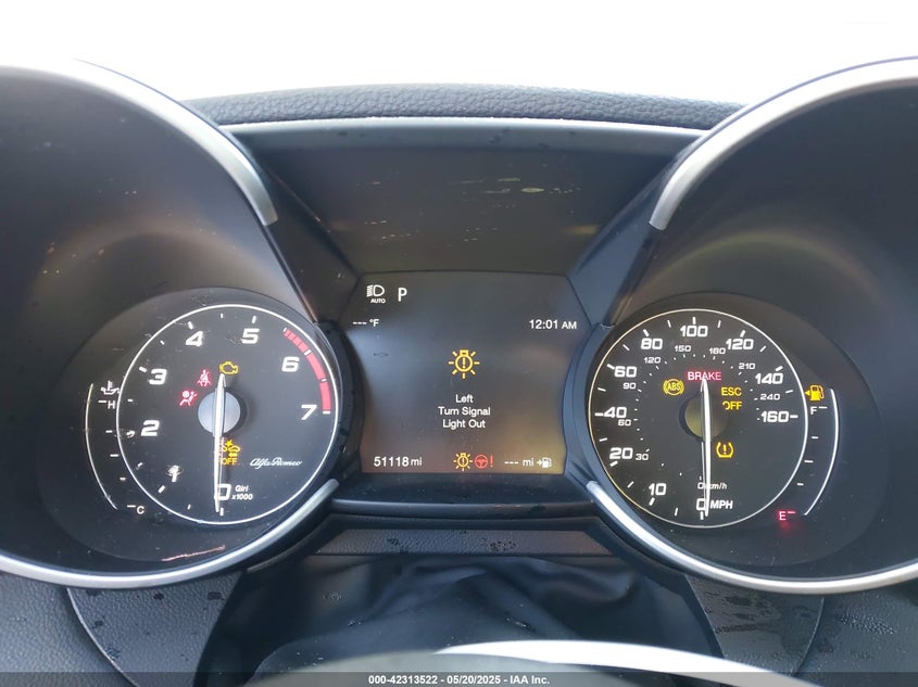 2022 Alfa romeo Giulia VIN ZARFAMBN9N7660565 IAAI salvage auction — FRONT END, Salvage Title, sold $1,300 on 2026-09-17 (photo 7)