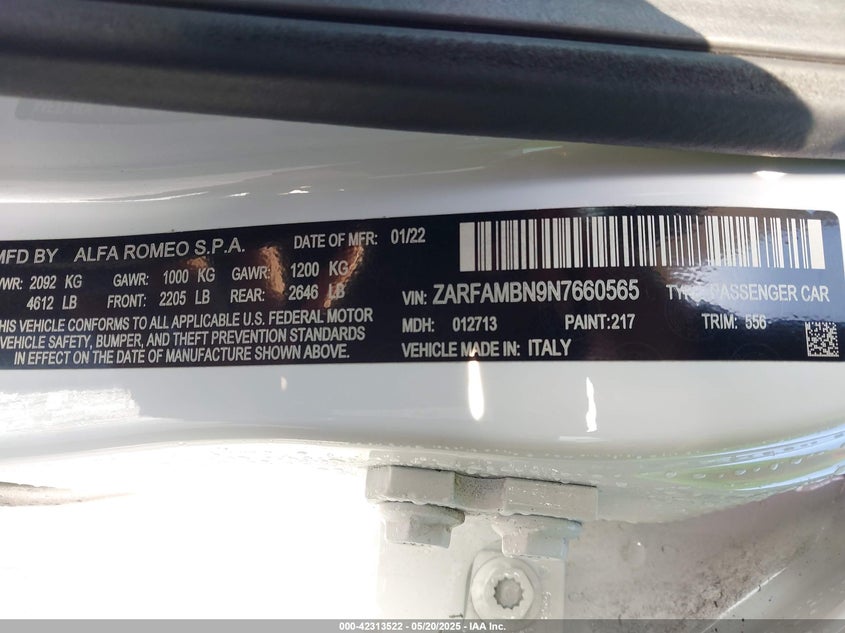 2022 Alfa romeo Giulia VIN ZARFAMBN9N7660565 IAAI salvage auction — FRONT END, Salvage Title, sold $1,300 on 2026-09-17 (photo 9)