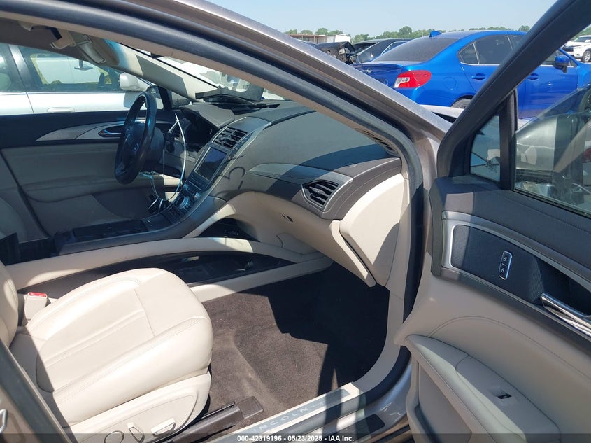 2018 Lincoln Mkz hybrid VIN 3LN6L5KU7JR605287 IAAI salvage auction — HAIL, Salvage Title, sold $3,700 on 2026-07-21 (photo 5)