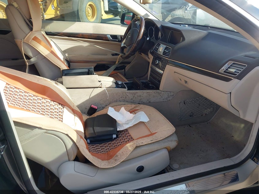 2014 Mercedes-benz E 350 VIN WDDKK5KF9EF233905 IAAI salvage auction — BIOHAZARD/CHEMICAL, Clear (Florida), sold $800 on 2026-07-20 (photo 5)