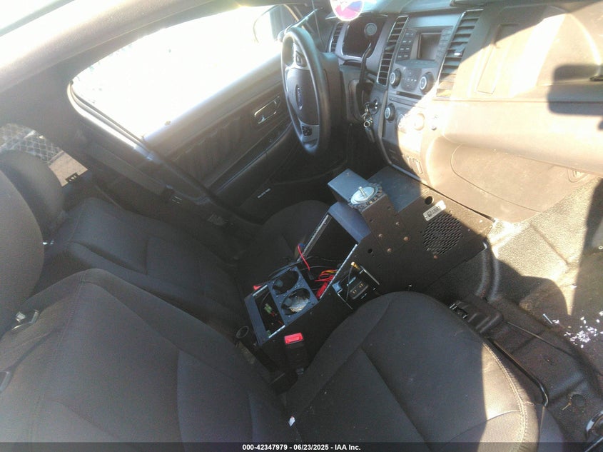 2015 Ford Police interceptor VIN 1FAHP2MK3FG184832 IAAI salvage auction — FRONT & REAR, Salvage Title, sold $575 on 2026-07-07 (photo 5)