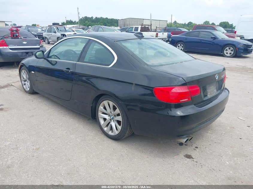2011 BMW 3er VIN WBAKE5C53BE573685 IAAI salvage auction — NORMAL WEAR, Clear (Montana), sold $325 on 2026-07-29 (photo 3)