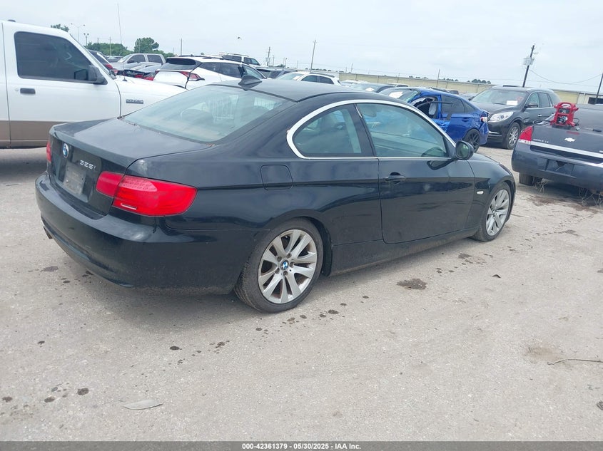 2011 BMW 3er VIN WBAKE5C53BE573685 IAAI salvage auction — NORMAL WEAR, Clear (Montana), sold $325 on 2026-07-29 (photo 4)