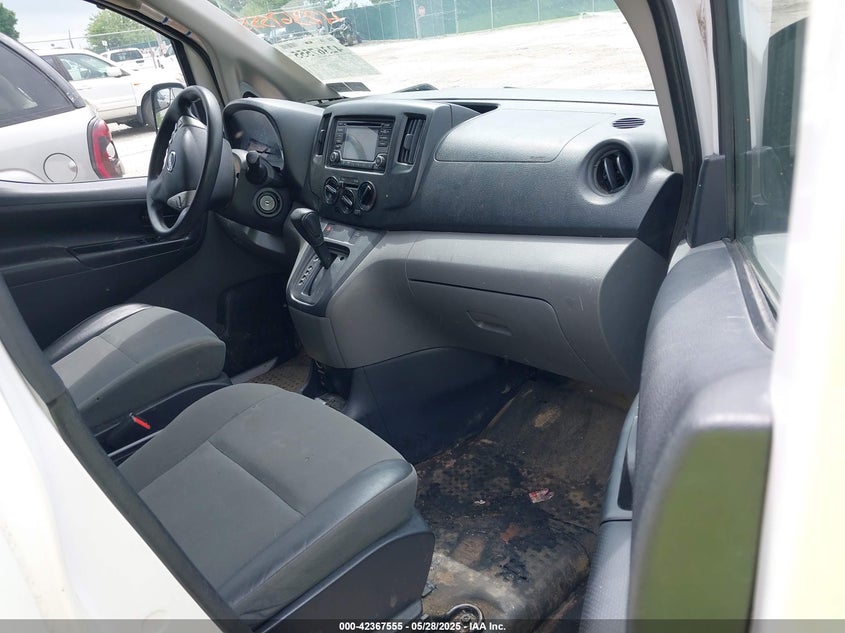 2018 Nissan Nv200 VIN 3N6CM0KN3JK693681 IAAI salvage auction — LEFT FRONT, Clear (Pennsylvania), sold $2,750 on 2026-07-06 (photo 5)
