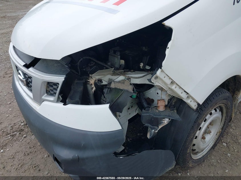 2018 Nissan Nv200 VIN 3N6CM0KN3JK693681 IAAI salvage auction — LEFT FRONT, Clear (Pennsylvania), sold $2,750 on 2026-07-06 (photo 6)