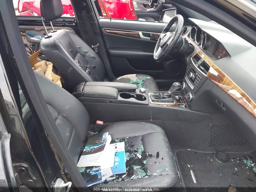 2013 Mercedes-benz C class VIN WDDGF8AB3DA811048 IAAI salvage auction — BIO HAZARD, Salvage Title, sold $300 on 2026-07-08 (photo 5)