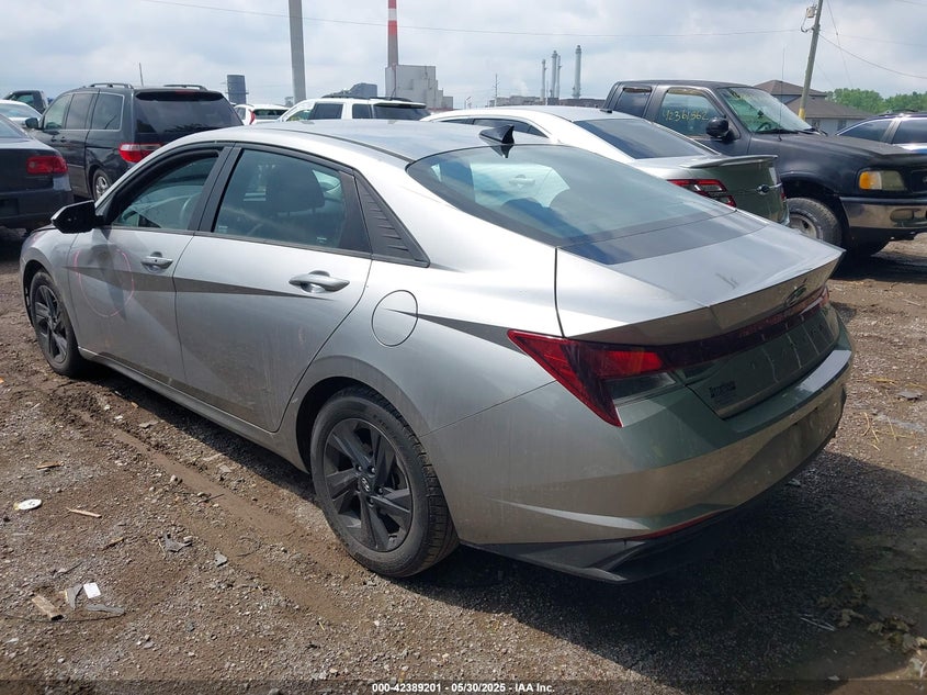 2022 Hyundai Elantra VIN 5NPLM4AG9NH065024 IAAI salvage auction — RIGHT FRONT, Clear (Indiana), sold $3,950 on 2026-07-22 (photo 3)