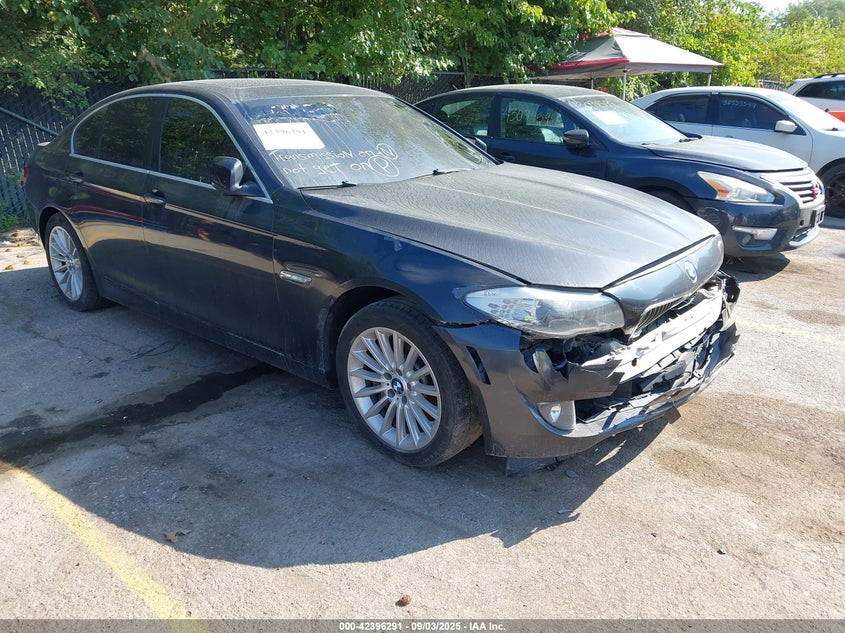 2013 BMW 5 series VIN WBAFR7C55DC823430 IAAI salvage auction — LEFT FRONT, Salvage Title, sold $750 on 2026-07-15 (photo 1)