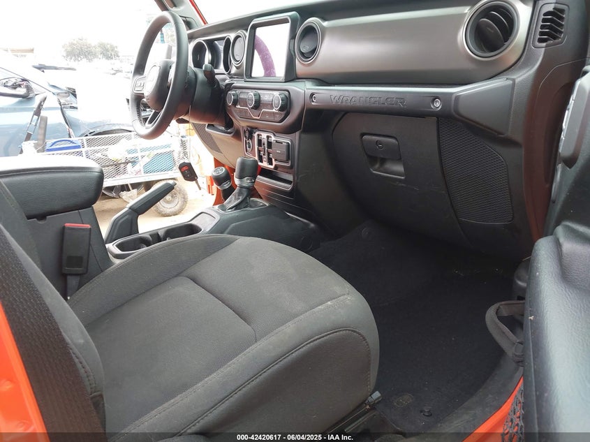 2023 Jeep Wrangler 4xe VIN 1C4JJXN60PW685289 IAAI salvage auction — SIDE, Salvage Title, sold $13,500 on 2026-09-07 (photo 5)