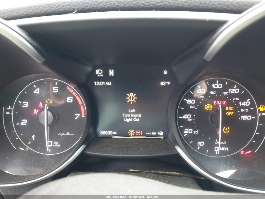 2019 Alfa romeo Giulia VIN ZARFAMBNXK7612360 IAAI salvage auction — FRONT & REAR, Salvage Title, sold $800 on 2026-07-15 (photo 7)