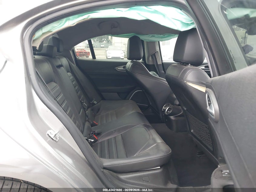 2019 Alfa romeo Giulia VIN ZARFAMBNXK7612360 IAAI salvage auction — FRONT & REAR, Salvage Title, sold $800 on 2026-07-15 (photo 8)