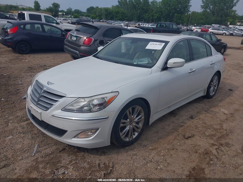 2012 Hyundai Genesis VIN KMHGC4DD5CU167103 IAAI salvage auction — FRONT & REAR, Clear (Wisconsin), sold $275 on 2026-07-15 (photo 2)