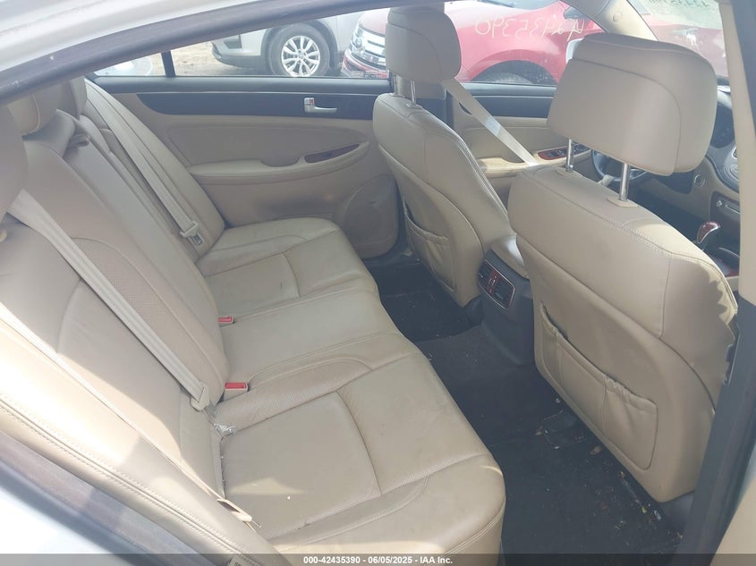 2012 Hyundai Genesis VIN KMHGC4DD5CU167103 IAAI salvage auction — FRONT & REAR, Clear (Wisconsin), sold $275 on 2026-07-15 (photo 8)