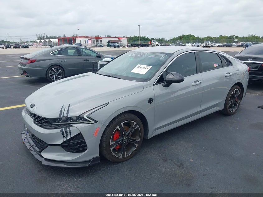 2024 Kia K5 VIN 5XXG64J25RG254240 IAAI salvage auction — SIDE, Salvage Title, sold $8,400 on 2026-08-20 (photo 2)
