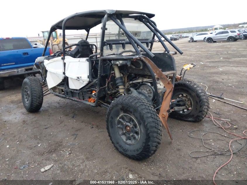 2016 Polaris RZR VIN 3NSVFE920GF464065 IAAI salvage auction — Side, Clear (Oklahoma), sold $1,650 on 2025-04-15 (photo 3)