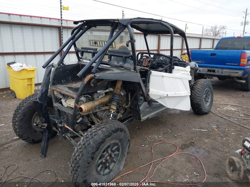 2016 Polaris RZR VIN 3NSVFE920GF464065 IAAI salvage auction — Side, Clear (Oklahoma), sold $1,650 on 2025-04-15 (photo 4)