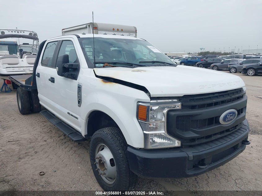 2022 Ford F350 VIN 1FD8W3HTXNEG27294 — IAAI salvage auction photo