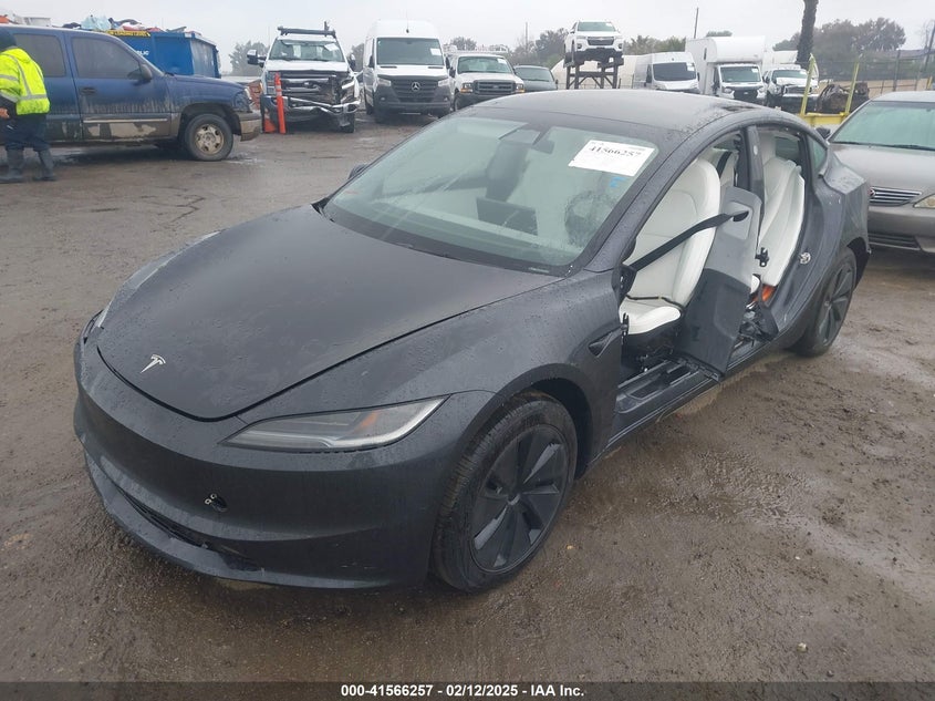 2024 Tesla Model 3 VIN 5YJ3E1EB7RF814305 IAAI salvage auction — LEFT SIDE, Salvage Title, sold $13,800 on 2026-07-29 (photo 2)