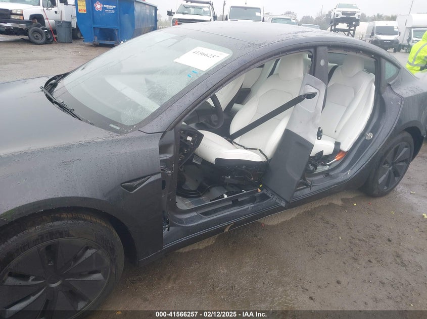 2024 Tesla Model 3 VIN 5YJ3E1EB7RF814305 IAAI salvage auction — LEFT SIDE, Salvage Title, sold $13,800 on 2026-07-29 (photo 6)