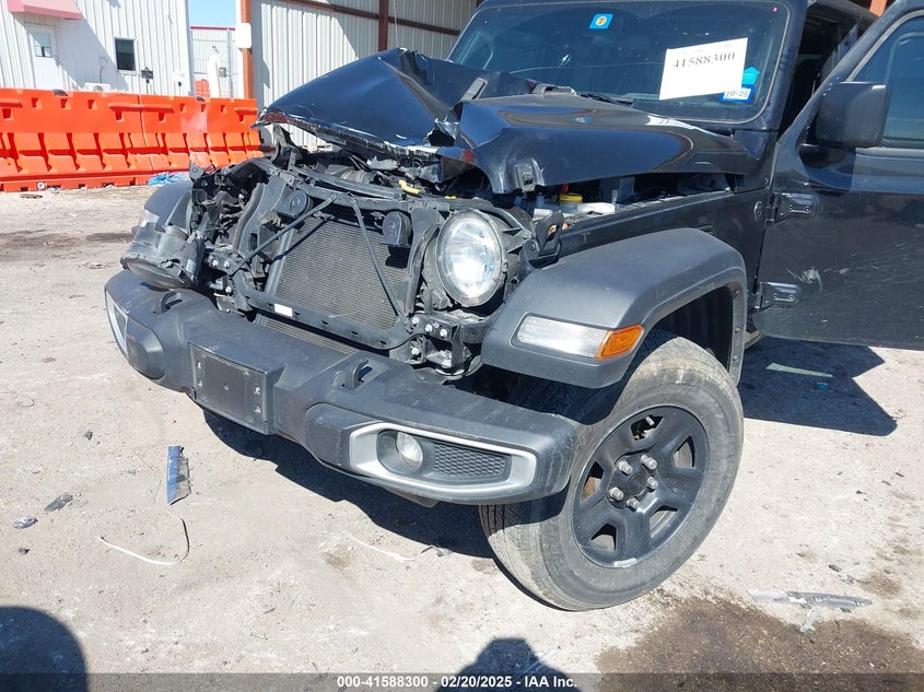 2023 Jeep Gladiator VIN 1C6HJTAG0PL574465 IAAI salvage auction — FRONT END, Salvage Title, sold $12,400 on 2026-07-28 (photo 6)