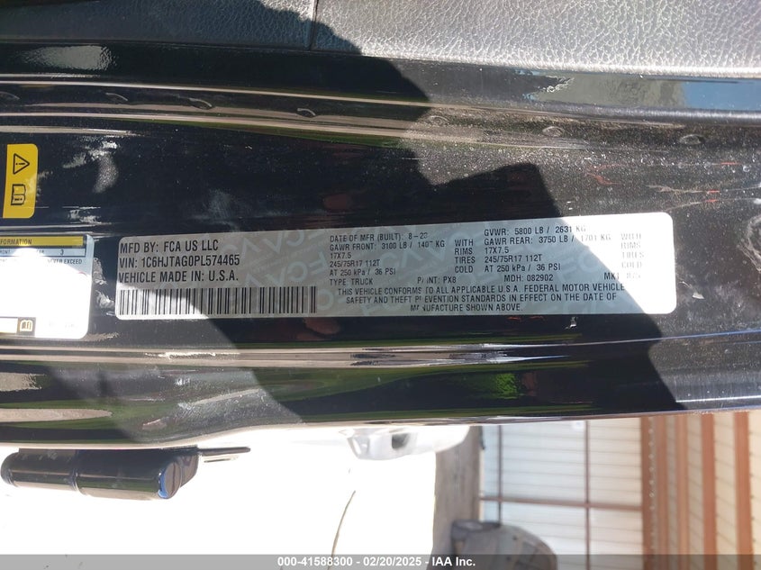 2023 Jeep Gladiator VIN 1C6HJTAG0PL574465 IAAI salvage auction — FRONT END, Salvage Title, sold $12,400 on 2026-07-28 (photo 9)