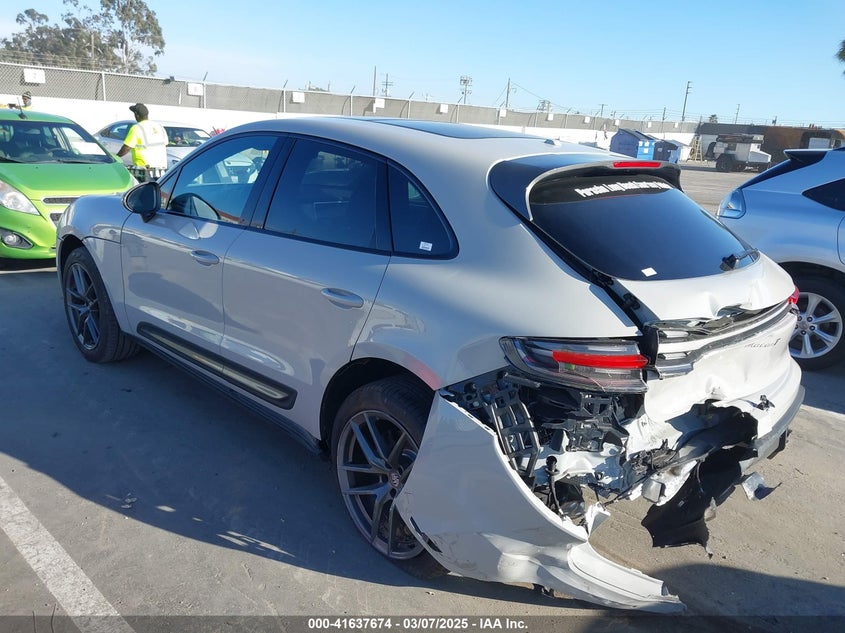 2025 Porsche Macan VIN WP1AA2A57SLB01477 COPART salvage auction — Rear, Salvage (California), sold $31,350 on 2025-05-19 (photo 3)