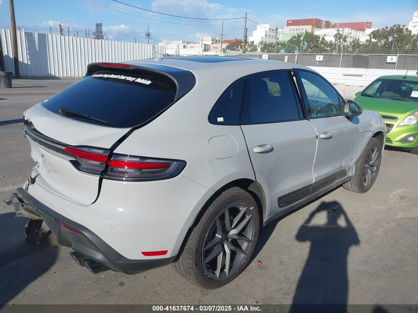 2025 Porsche Macan VIN WP1AA2A57SLB01477 COPART salvage auction — Rear, Salvage (California), sold $31,350 on 2025-05-19 (photo 4)