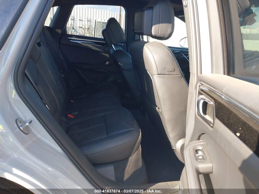 2025 Porsche Macan VIN WP1AA2A57SLB01477 COPART salvage auction — Rear, Salvage (California), sold $31,350 on 2025-05-19 (photo 8)