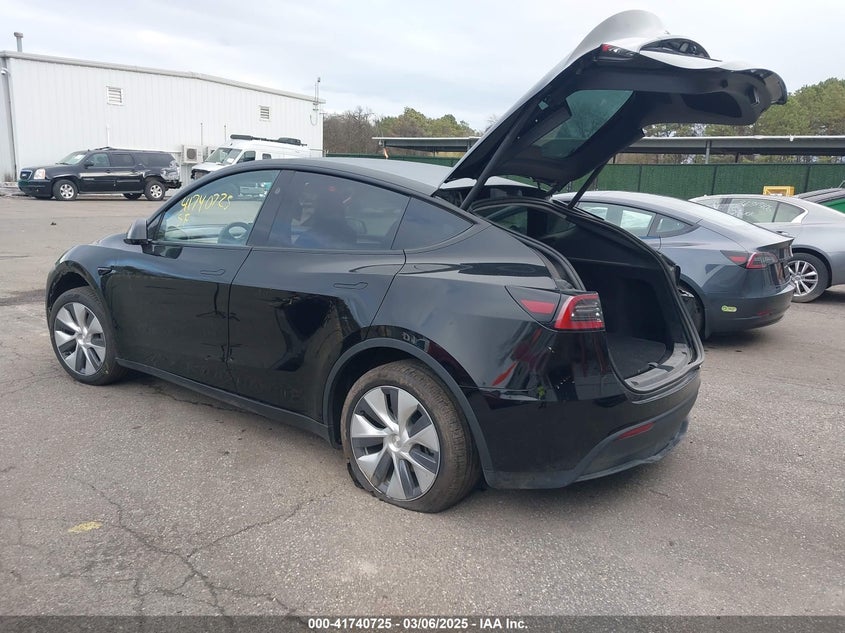 2023 Tesla Model y VIN 7SAYGDEE2PA187134 IAAI salvage auction — FRONT END, Salvage (New Jersey), sold $9,600 on 2026-07-30 (photo 3)
