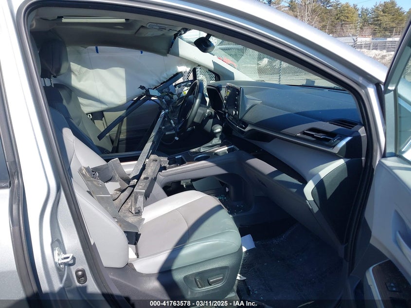 2022 Toyota Sienna VIN 5TDYRKEC6NS085597 IAAI salvage auction — SIDE, Salvage (Idaho), sold $6,750 on 2026-07-17 (photo 5)