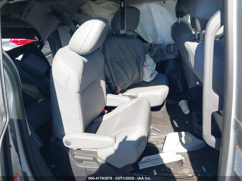 2022 Toyota Sienna VIN 5TDYRKEC6NS085597 IAAI salvage auction — SIDE, Salvage (Idaho), sold $6,750 on 2026-07-17 (photo 8)