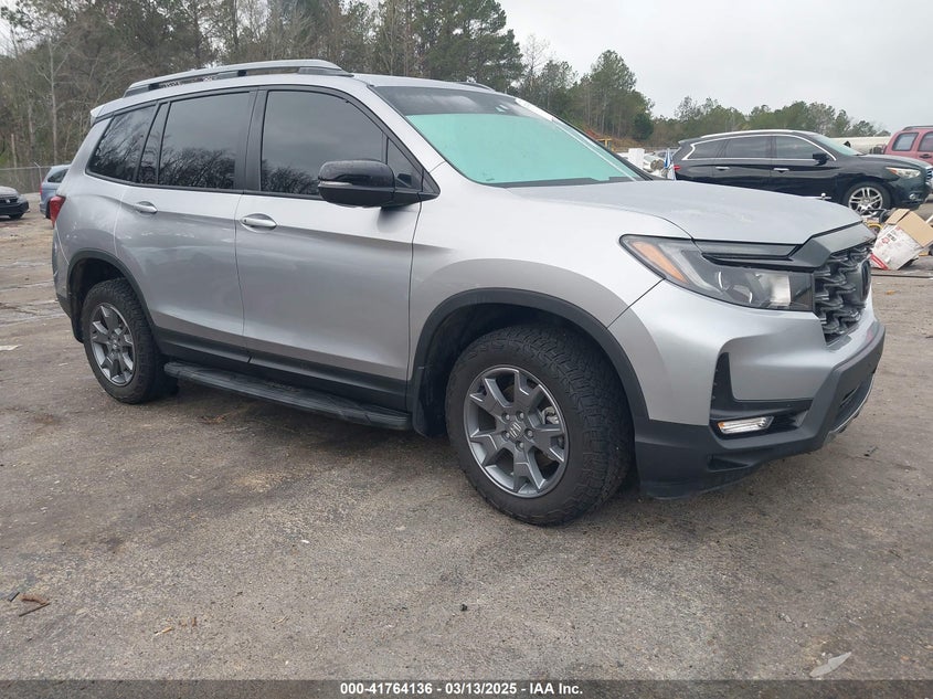 2024 Honda Passport VIN 5FNYF8H60RB017274 — IAAI salvage auction photo