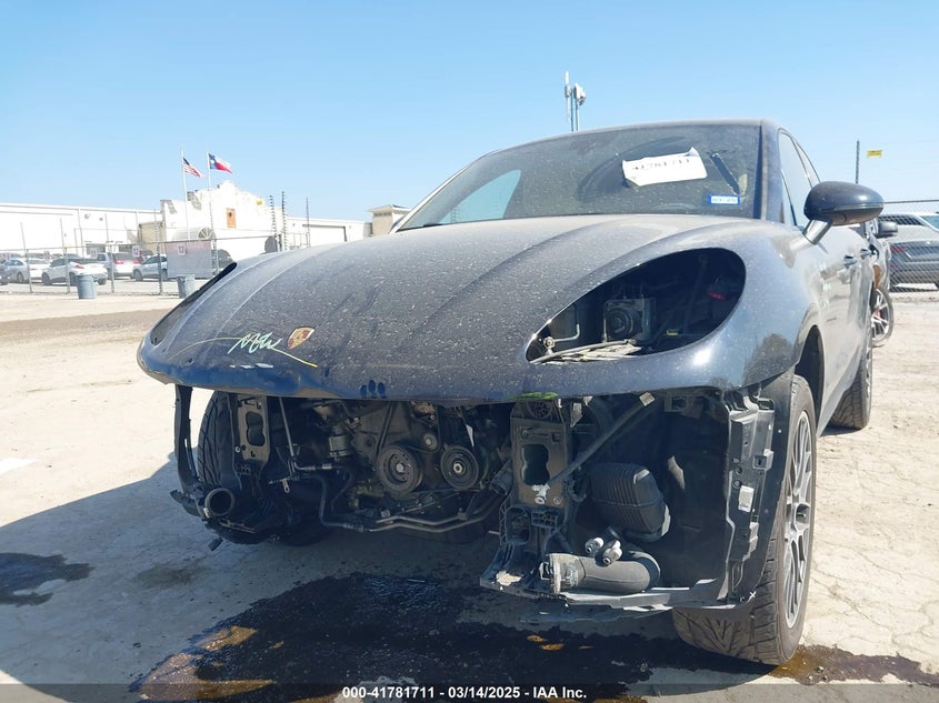 2018 Porsche Macan VIN WP1AA2A50JLB18359 COPART salvage auction — Front End, Clear (Texas), sold $9,900 on 2025-05-19 (photo 6)