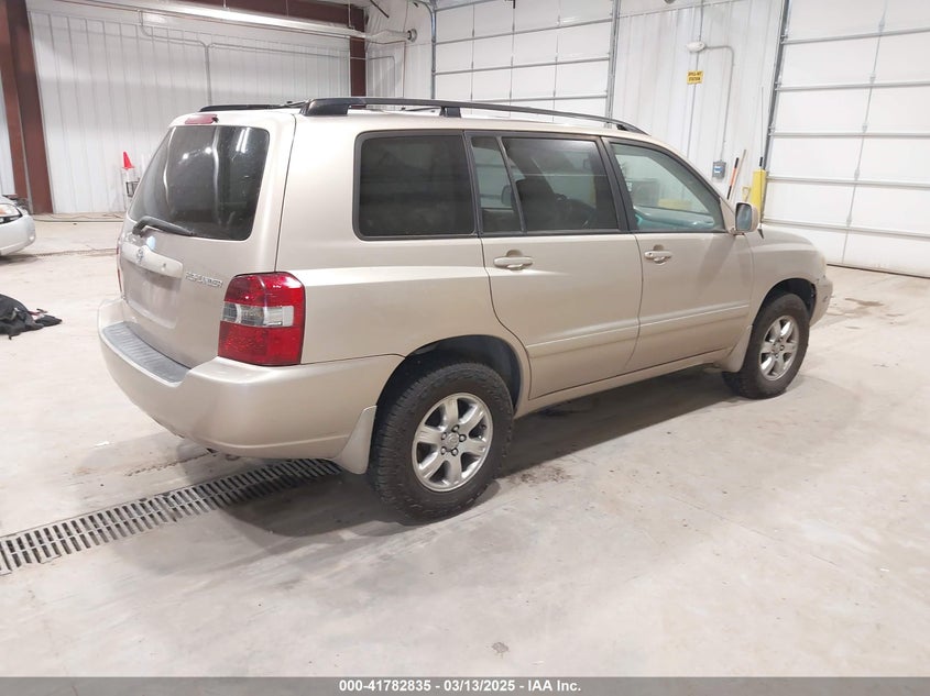 2007 Toyota Highlander VIN JTEEP21A570207672 IAAI salvage auction — FRONT & REAR, Clear (Utah), sold $275 on 2026-07-13 (photo 4)