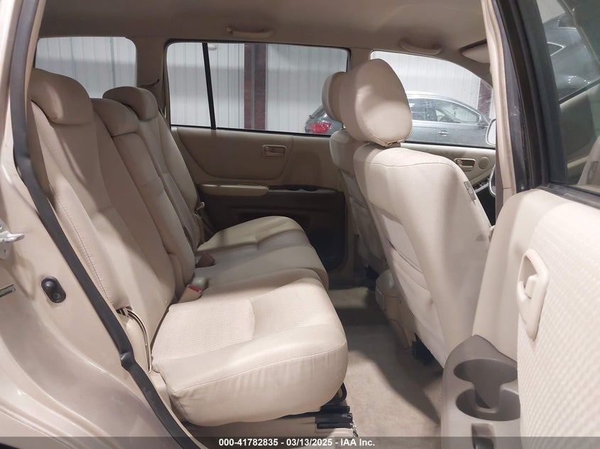 2007 Toyota Highlander VIN JTEEP21A570207672 IAAI salvage auction — FRONT & REAR, Clear (Utah), sold $275 on 2026-07-13 (photo 8)