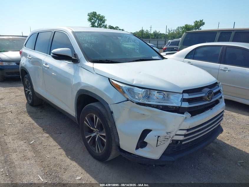 2019 Toyota Highlander VIN 5TDZZRFH4KS355848 IAAI salvage auction — FRONT END, Salvage (Oklahoma), sold $6,600 on 2026-07-21 (photo 1)
