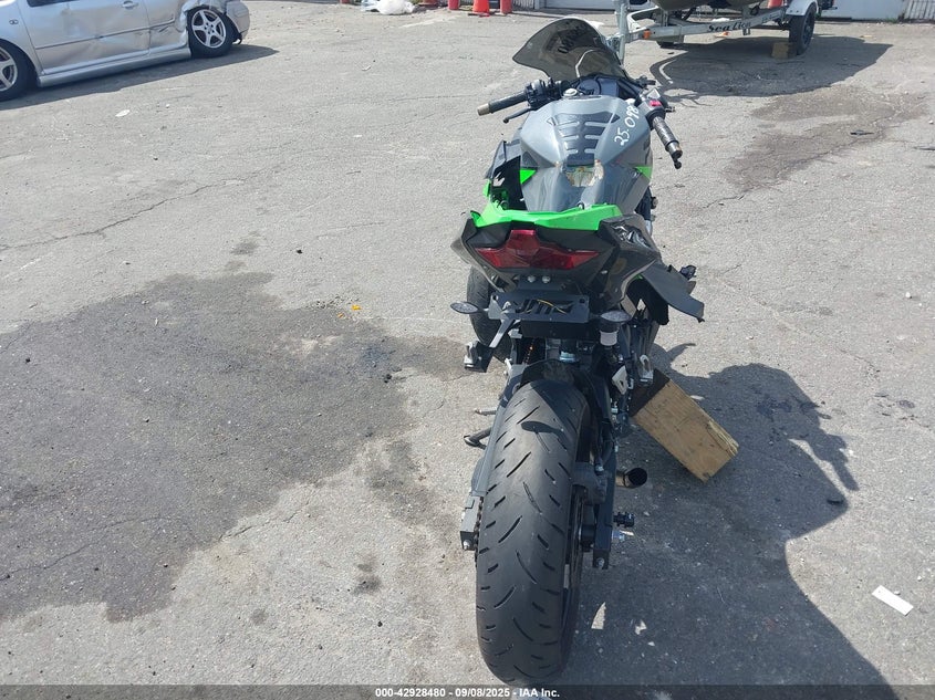 2019 Kawasaki Ex400 VIN JKAEXKG13KDA33675 IAAI salvage auction — FRONT END, Salvage Title, sold $50 on 2026-07-21 (photo 6)