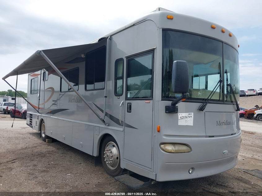 2007 Freightliner Chassis VIN 4UZACJBV77CY82055 — IAAI salvage auction photo