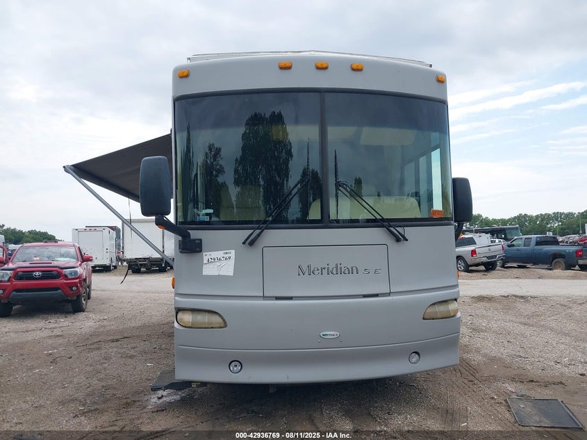 2007 Freightliner Chassis VIN 4UZACJBV77CY82055 IAAI salvage auction — WATER/FLOOD, Salvage (Kansas), sold $13,950 on 2026-09-02 (photo 6)