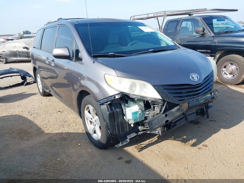 2012 Toyota Sienna VIN 5TDKK3DC2CS260829 IAAI salvage auction — FRONT END, Salvage Title, sold $1,475 on 2026-07-13 (photo 1)