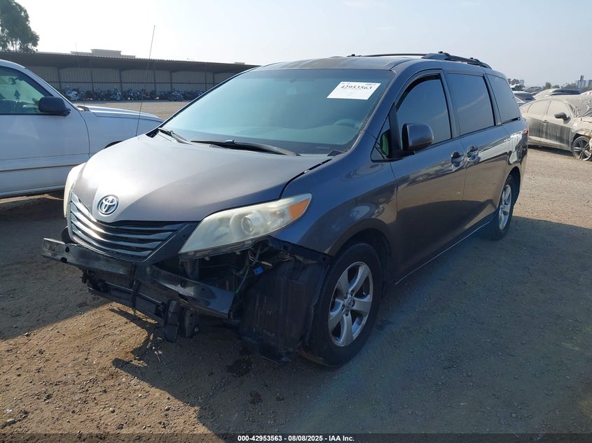 2012 Toyota Sienna VIN 5TDKK3DC2CS260829 IAAI salvage auction — FRONT END, Salvage Title, sold $1,475 on 2026-07-13 (photo 2)