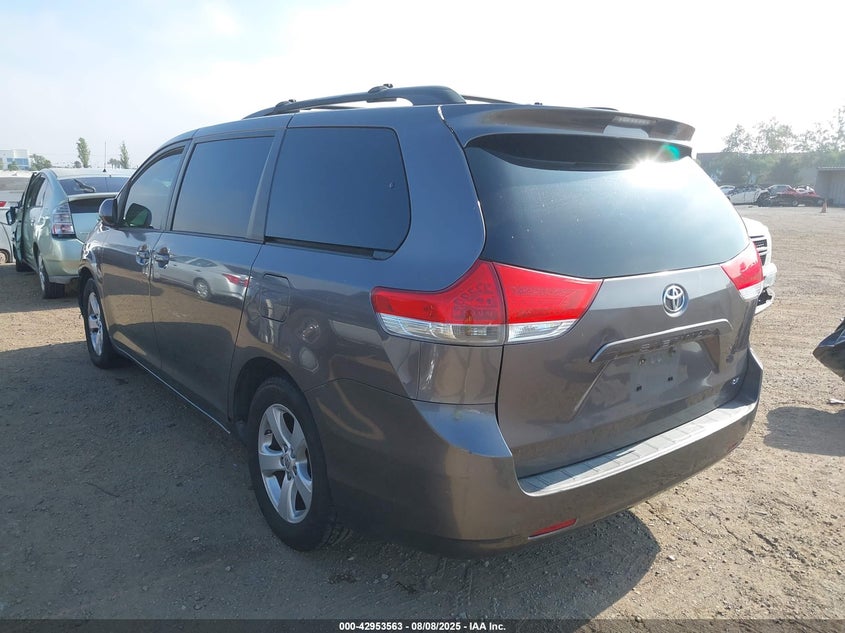 2012 Toyota Sienna VIN 5TDKK3DC2CS260829 IAAI salvage auction — FRONT END, Salvage Title, sold $1,475 on 2026-07-13 (photo 3)